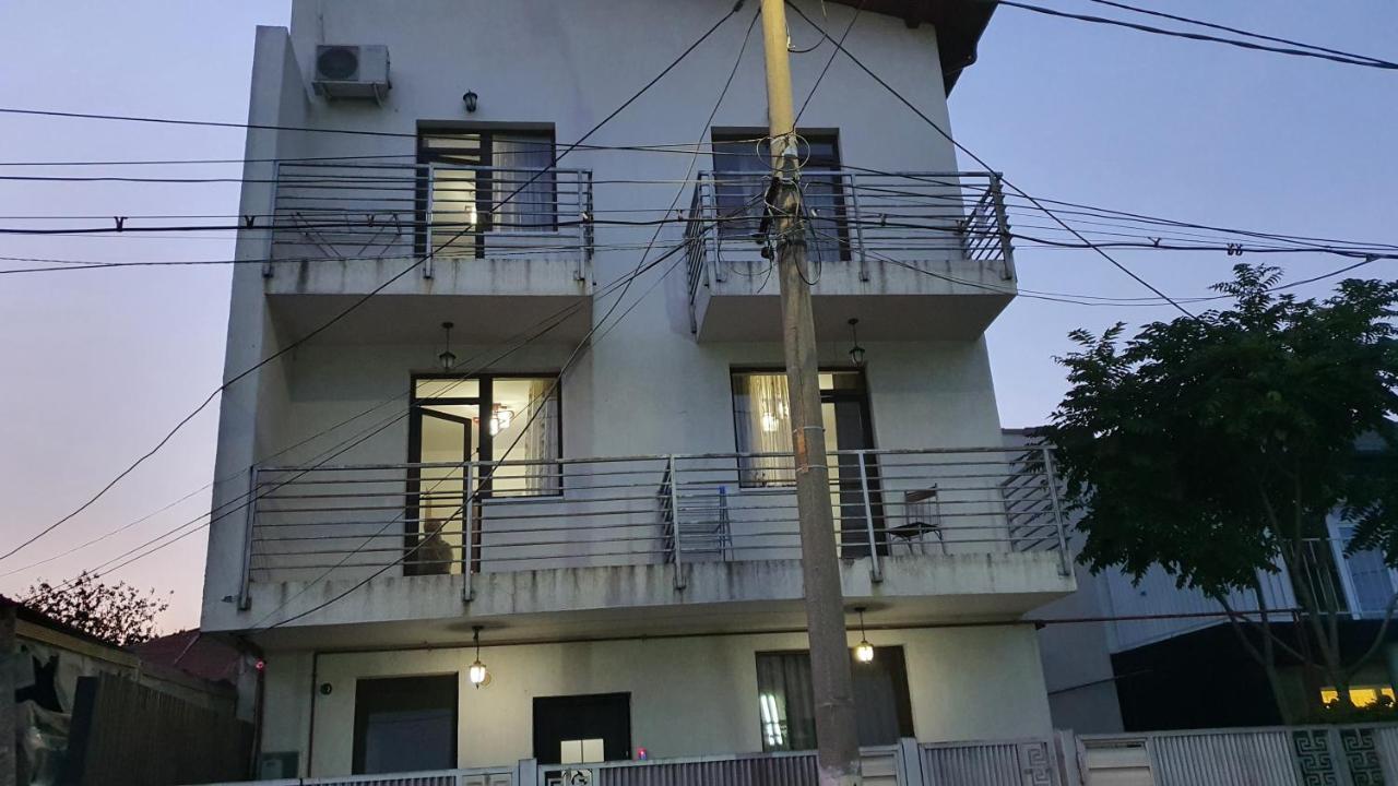 Pensiune Fundeni- Dragonul Rosu Βουκουρέστι Εξωτερικό φωτογραφία